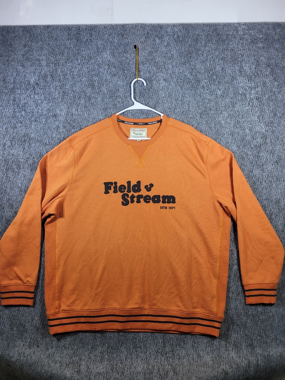 Field & Stream French Terry Applique Crewneck Sweatshirt Orange V-Notch Mens XL